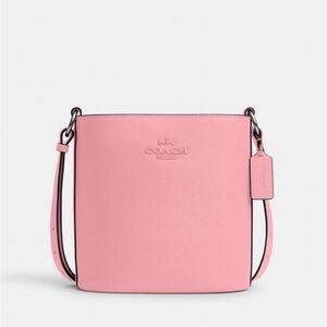 NWT Coach Outlet Sophie Bucket Bag